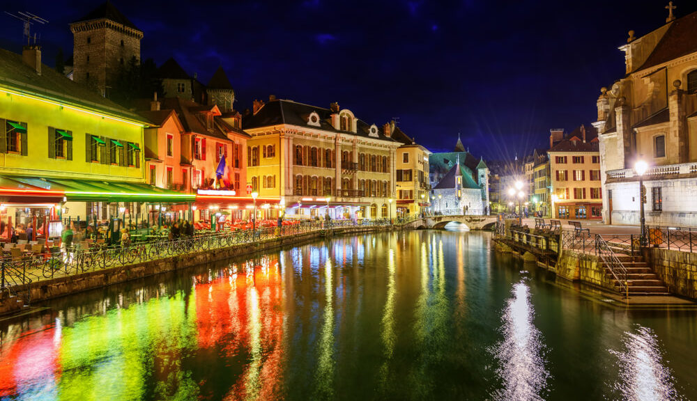 vie noctune a annecy