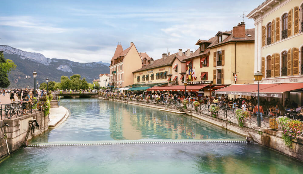 bus panoramique annecy