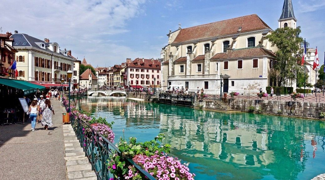 costumes traditionnels annecy