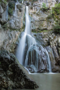 cascade belle au bois