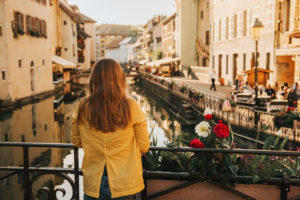 Découvrir la ville d’Annecy au fil des pages de 4 romans