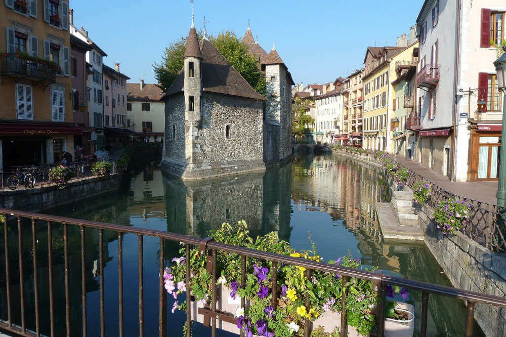 La liste des 20 monuments historiques de la ville d’Annecy Hôtel des
